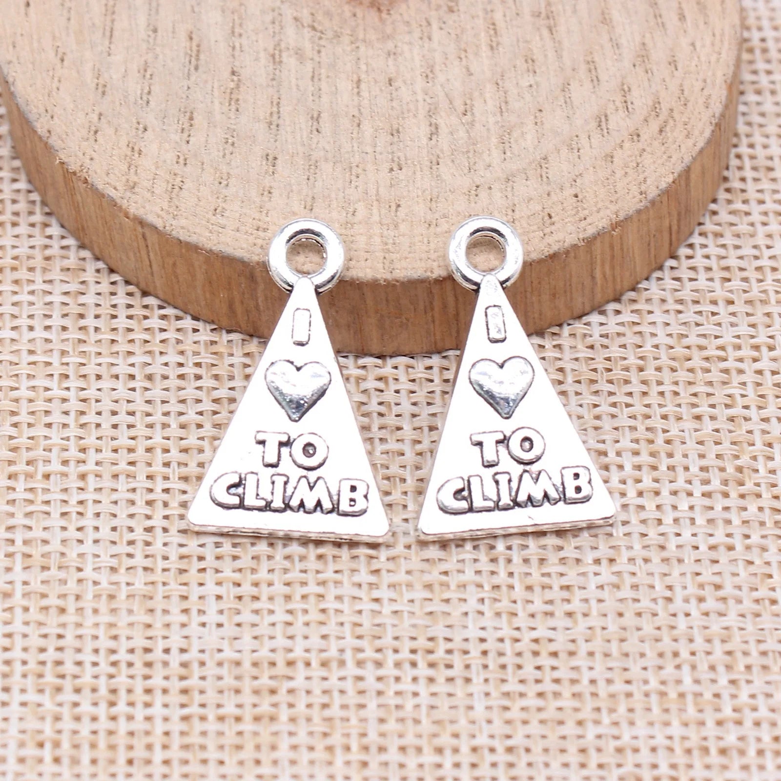 26x16mm 2.73g Antique Silver Zinc Alloy I Love Hiking Charm Pendant for DIY Outdoor Theme Jewelry