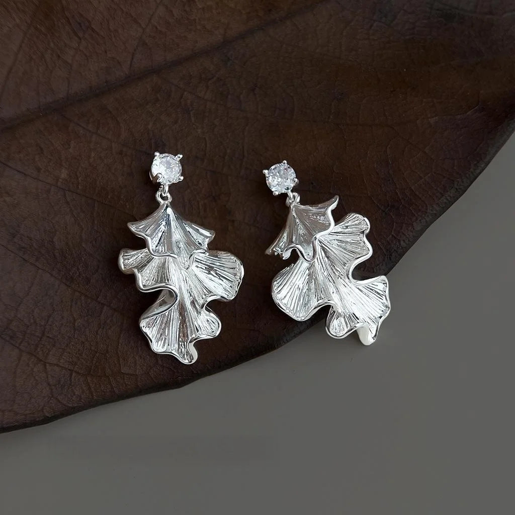 French Elegant Copper Zircon Ginkgo Leaf Pleated Tassel Drop Earrings Luxury Geometric Jewelry