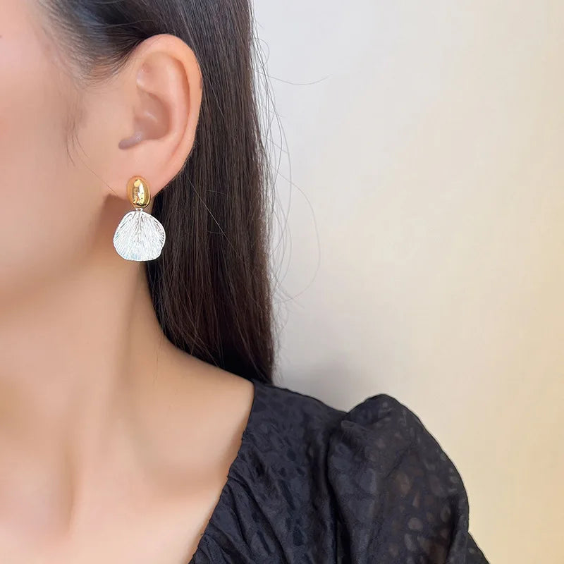 Vintage Two Tone Alloy Seashell Dangle Stud & Clip On No Piercing Elegant Metal Shell Earrings