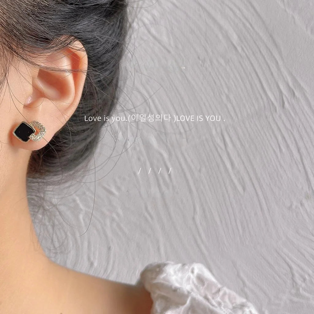 Light Luxury Black Geometric Zircon Stud Earrings Copper Rhombus Minimalist