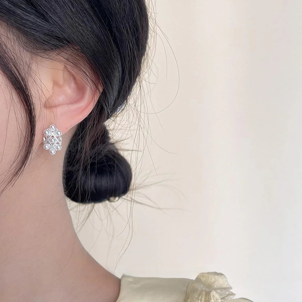French Light Luxury Hollow Lace High-Luster Pearl Stud Earrings Vintage Ethnic Copper Jewelry