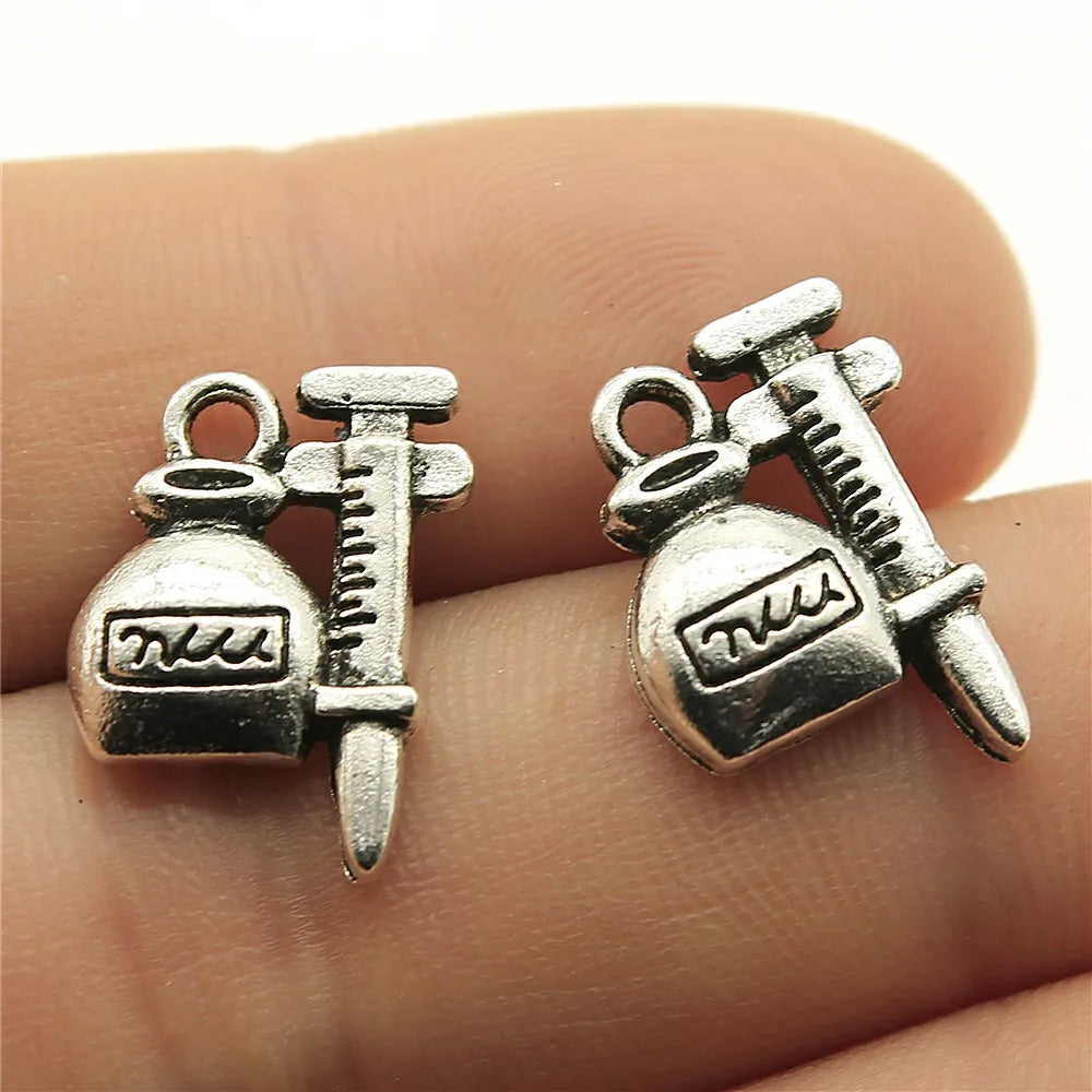 18x12mm 2g Antique Silver Zinc Alloy Syringe Charm Pendant for Necklace Bracelet DIY Jewelry Making