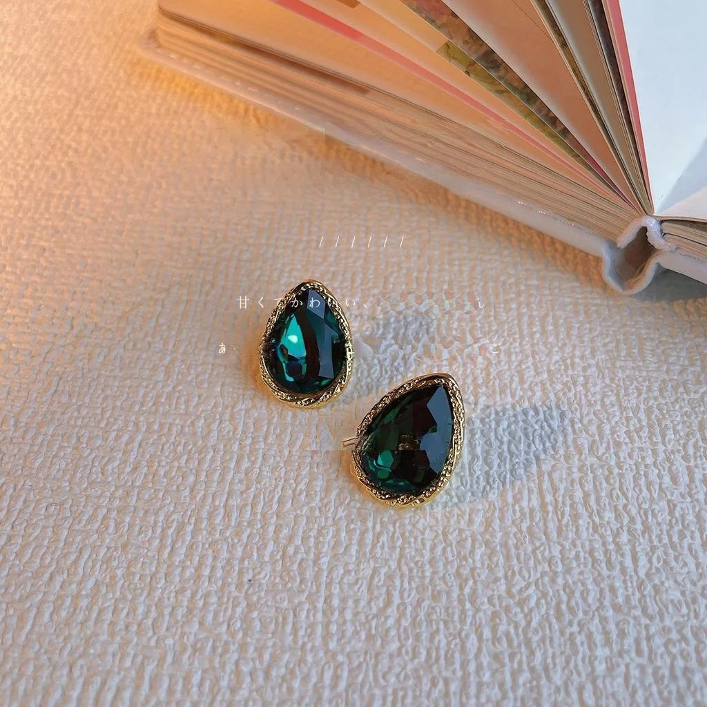 Vintage Luxury Emerald Green Glass Crystal Teardrop Stud Earrings For Women