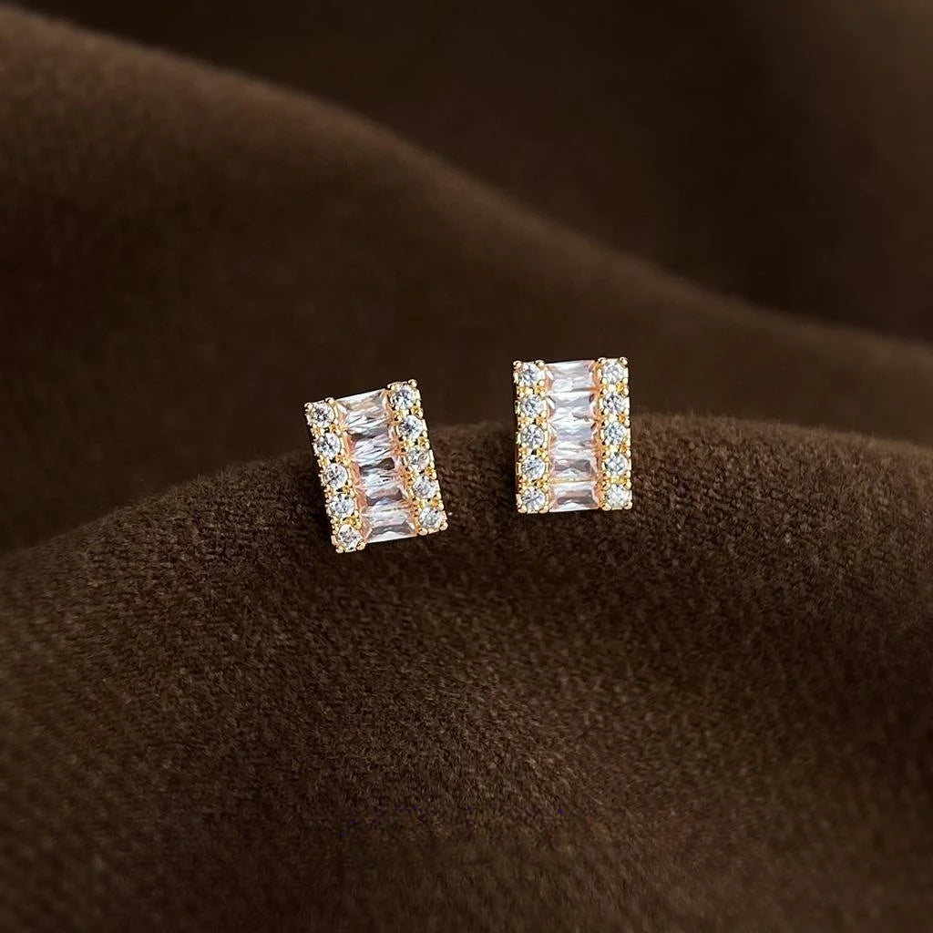 Light Luxury Copper Zircon Square Geometric Stud Earrings, Sparkling Minimalist Fashion Jewelry