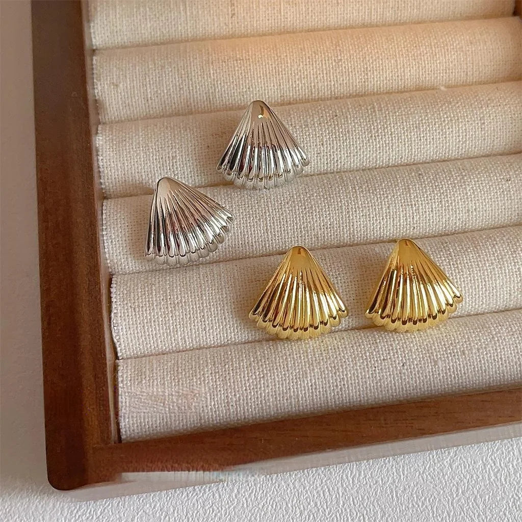 14K Gold Plated Copper Shell Geometric Stud Earrings Elegant Fashion Jewelry