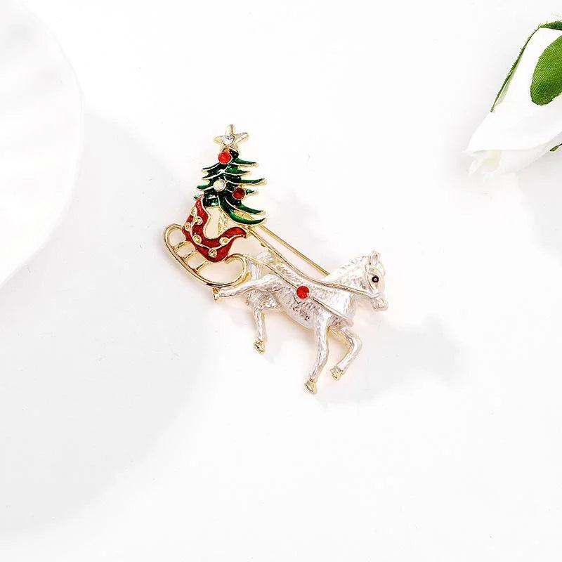 Elegant Enamel White Horse Sleigh Christmas Tree Rhinestone Brooch, Festive Lapel Pin Gift