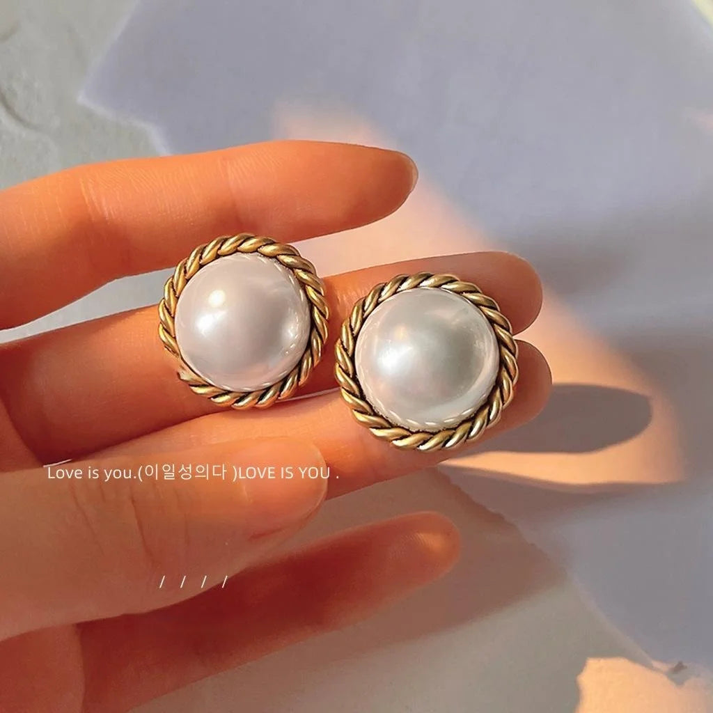 Vintage Hong Kong Style Silver Plated Copper Round Big Pearl Stud Earrings