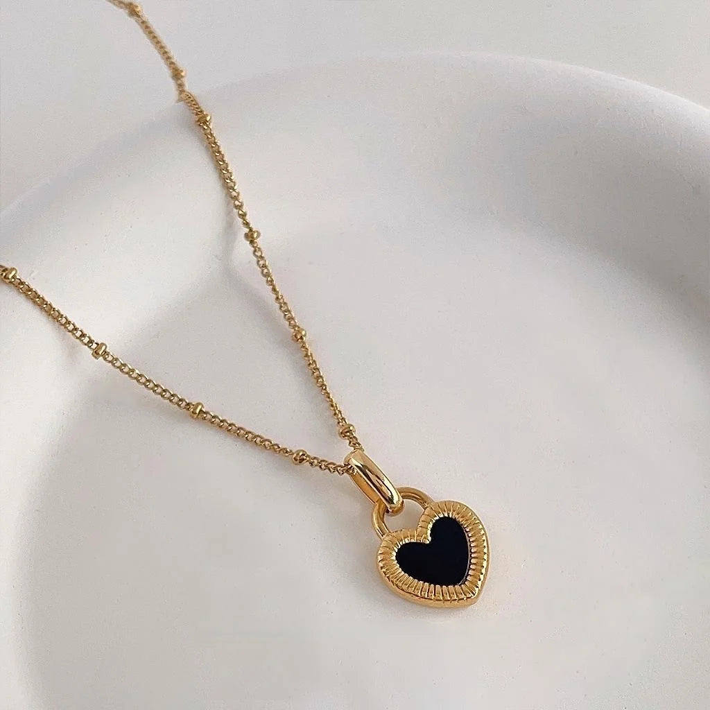 14K Plated Double Sided Black White Shell Heart Collarbone Necklace For Women