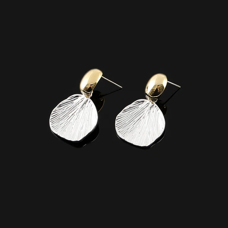Vintage Two Tone Alloy Seashell Dangle Stud & Clip On No Piercing Elegant Metal Shell Earrings
