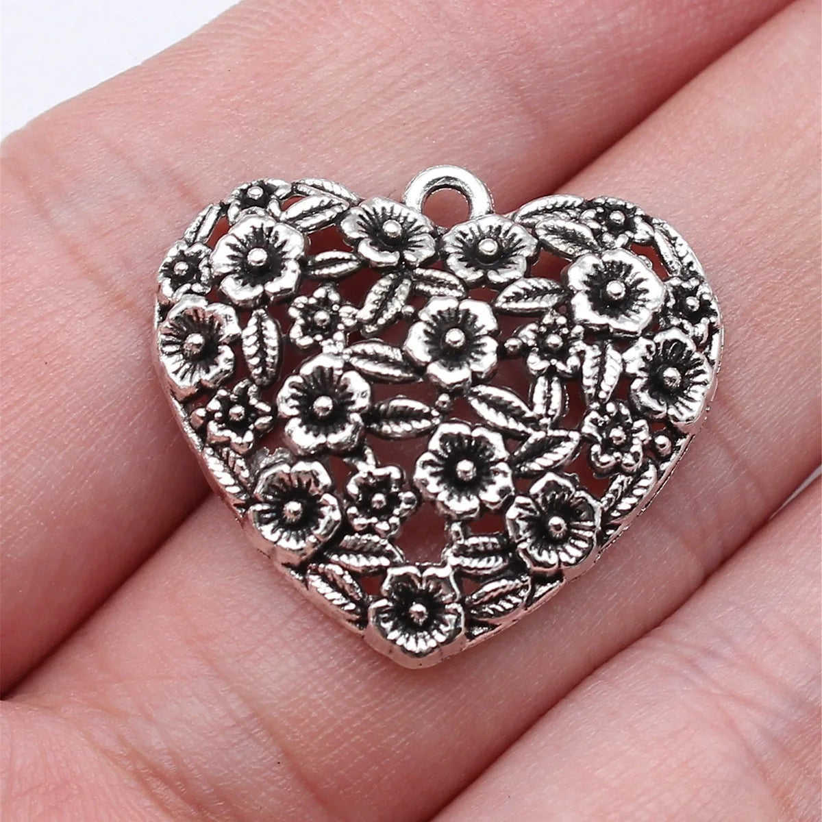 24x26mm 2.1g Antique Silver Zinc Alloy Flower Heart Charm Pendant for DIY Necklace Bracelet Making