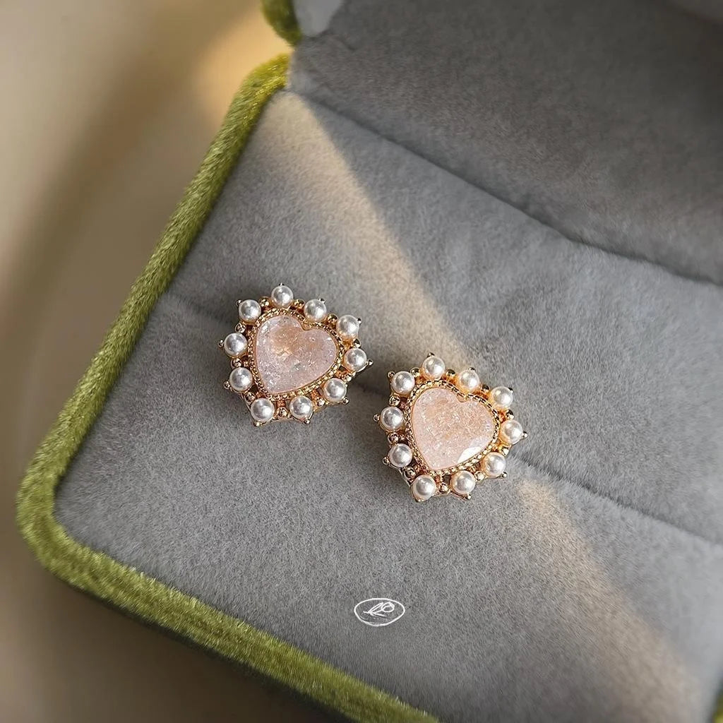 Light Luxury 14K Gold Plated Copper Heart Stud Earrings