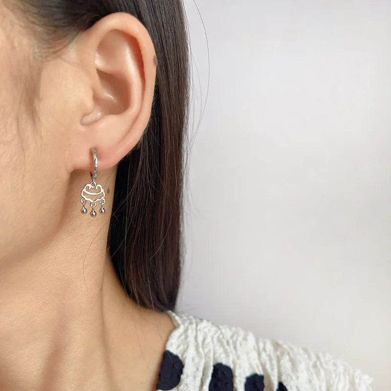 Vintage Silver Tone Alloy Peace Lock Spiral Hoop Tassel Elegant Stud & Clip On No Piercing Earrings