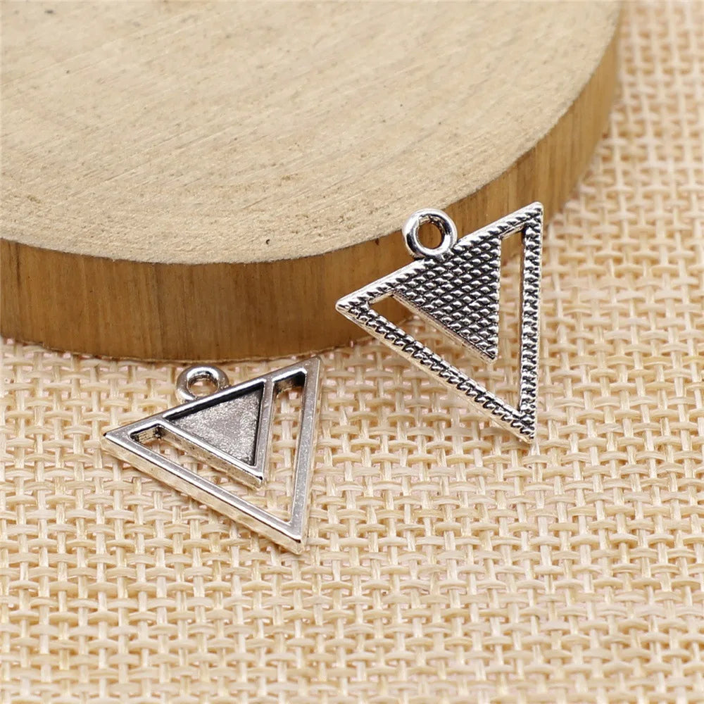 18x19mm 1g Antique Silver Zinc Alloy Triangle Earring Charms Pendants for DIY Earrings Jewelry Making