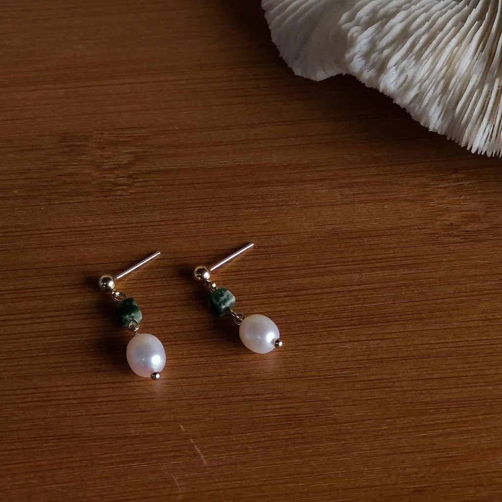 French Vintage Freshwater Pearl Drop Earrings Elegant Handmade Geometric Jewelry 2026