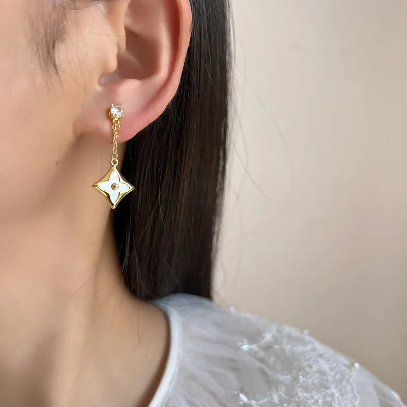 Elegant Gold Alloy White Enamel Shell Spiral Disc Chain Tassel Zircon Stud & Clip On No Piercing Drop Earrings