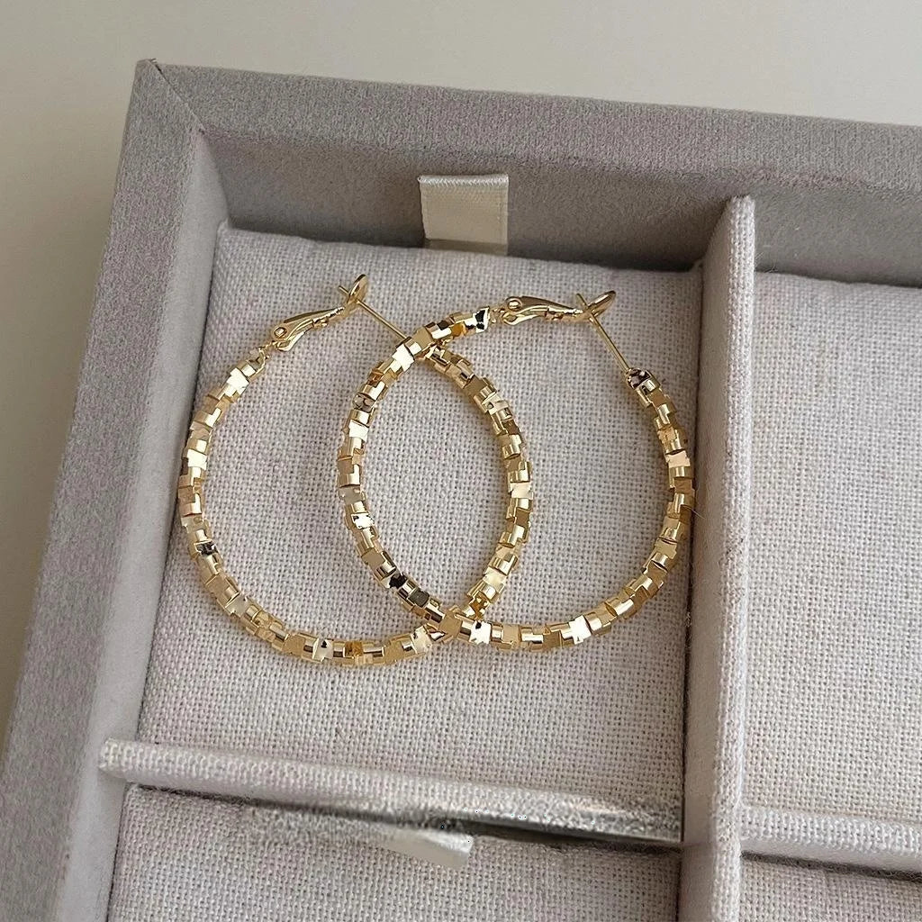 Vintage Metal Copper Geometric Hoop Earrings European American Trendy Ring Design Fashion Jewelry