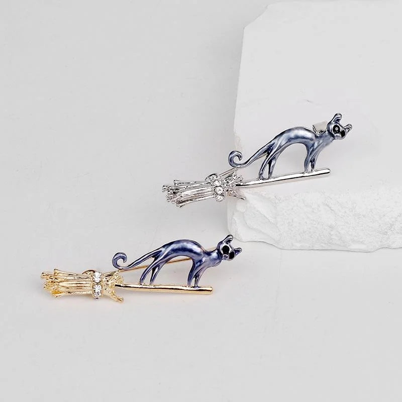 Cute Flying Broom Cat Alloy Rhinestone Brooch, Whimsical Animal Lapel Pin Corsage For Suit Accessory Gift