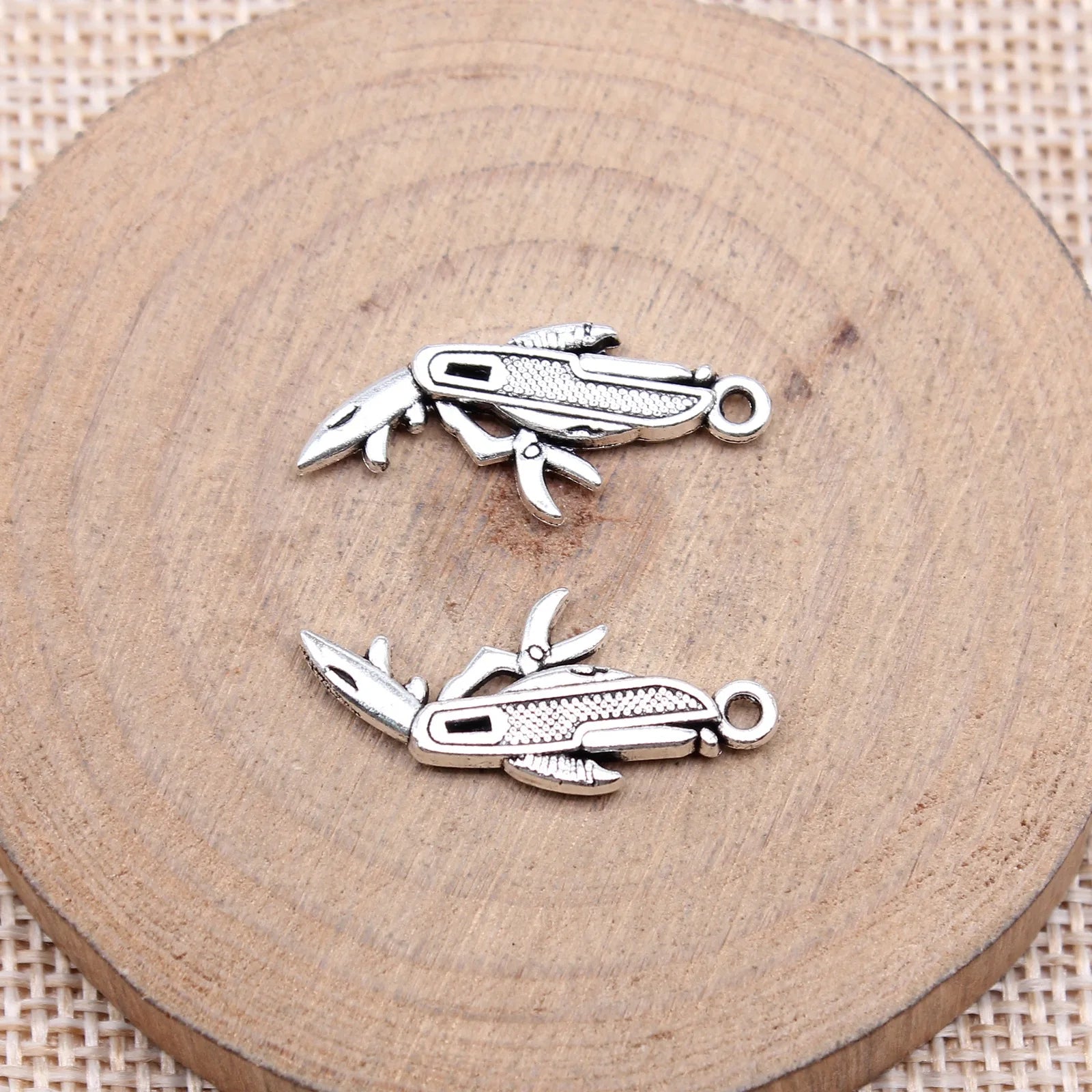 25x11mm 1.5g Antique Silver Zinc Alloy Folding Knife Charm Pendant for DIY Tool Theme Jewelry Making