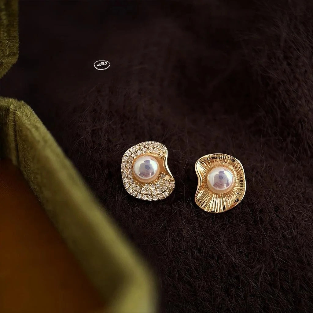 Designer Copper Micro Pave Zircon Ruffle Pearl Stud Earrings Light Luxury Asymmetric Geometric Style