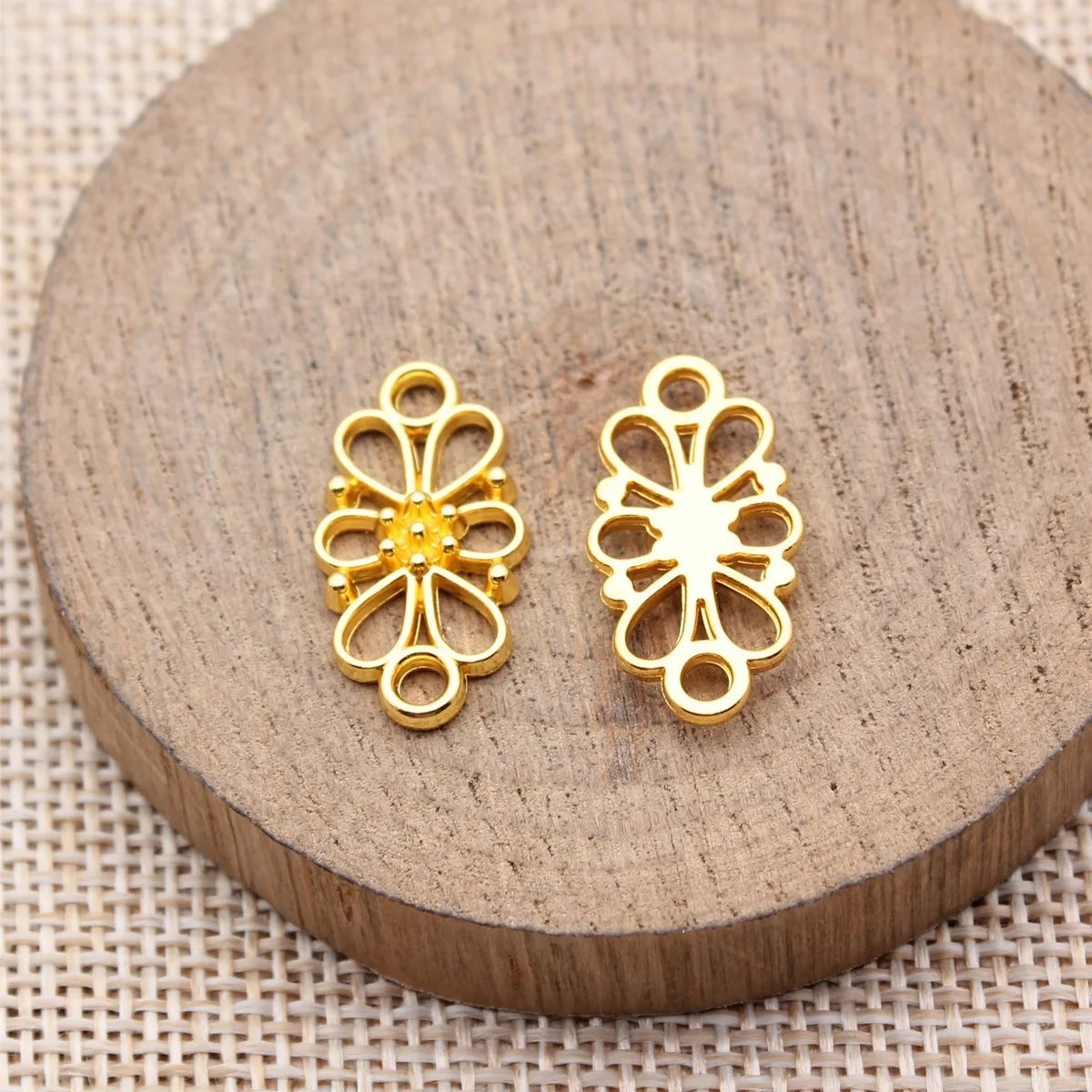 22x11mm 1.1g Multicolor Zinc Alloy Flower Filigree Connector Charm for DIY Jewelry Accessories