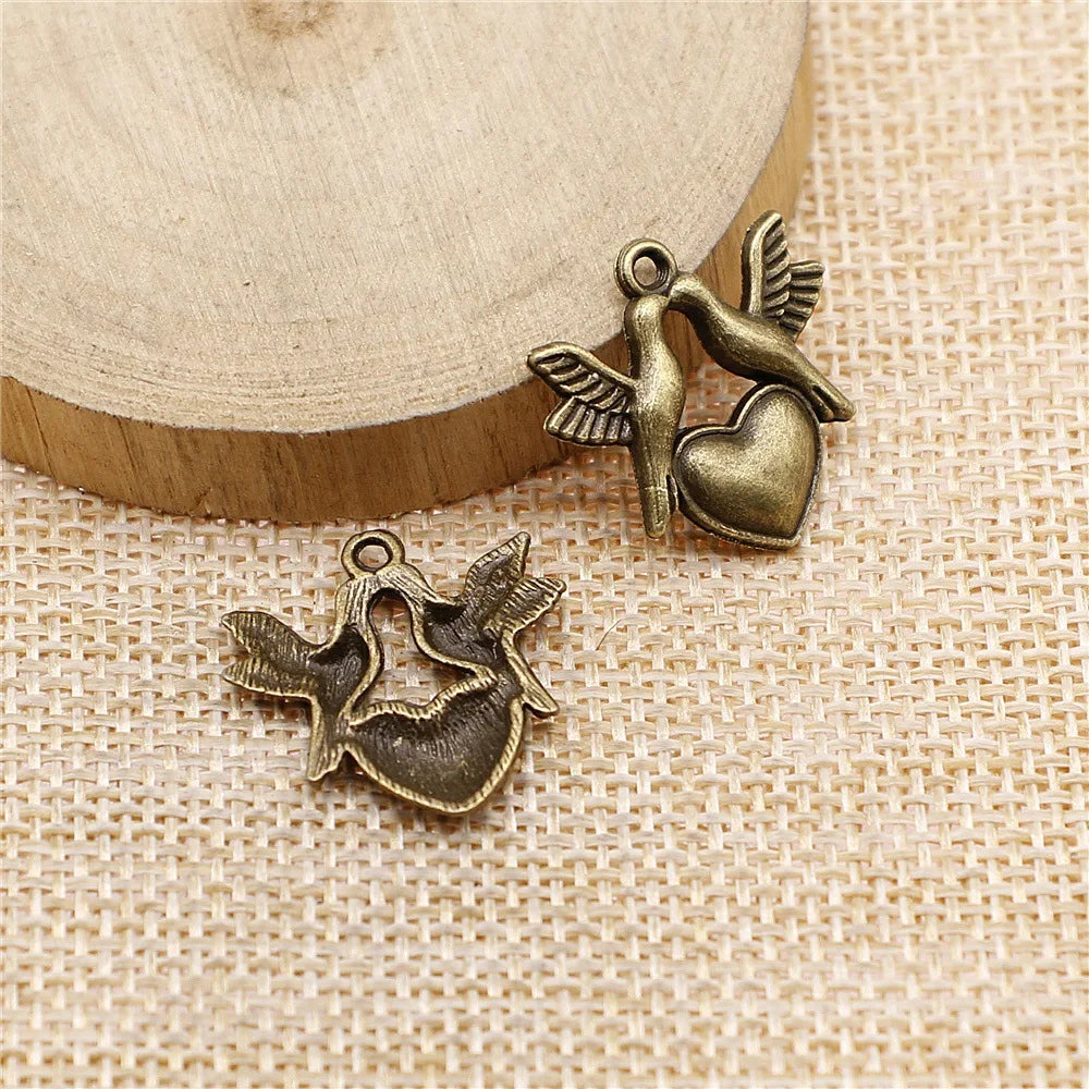21x21mm 1.5g Antique Bronze Zinc Alloy Dove Heart Charm Pendant for DIY Necklace Bracelet Jewelry