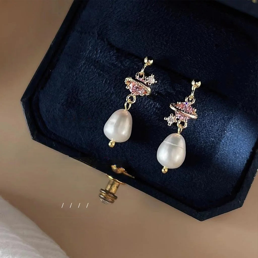 Light Luxury 14K Gold Plated Copper Freshwater Pearl Micro Pave Zircon Geometric Stud Earrings