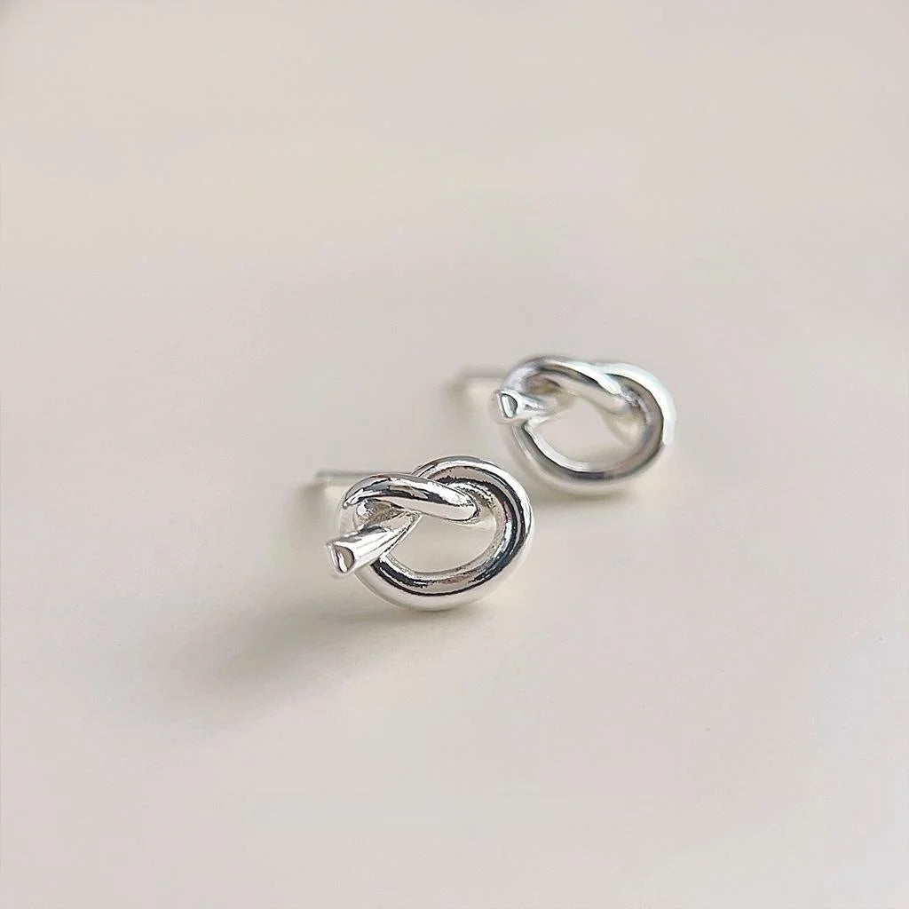 Minimalist Copper Rope Knot Stud Earrings, Smooth Metal Geometric Commuter Jewelry
