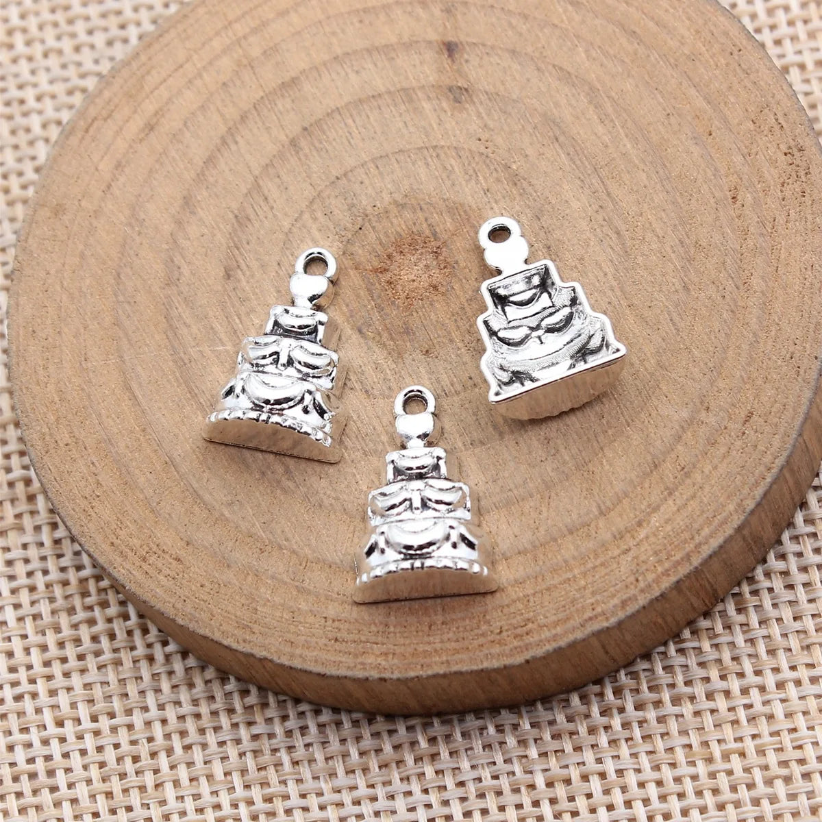 17x11mm 0.97g Antique Silver Zinc Alloy Birthday Cake Charm Pendant for Necklace Bracelet Jewelry Making