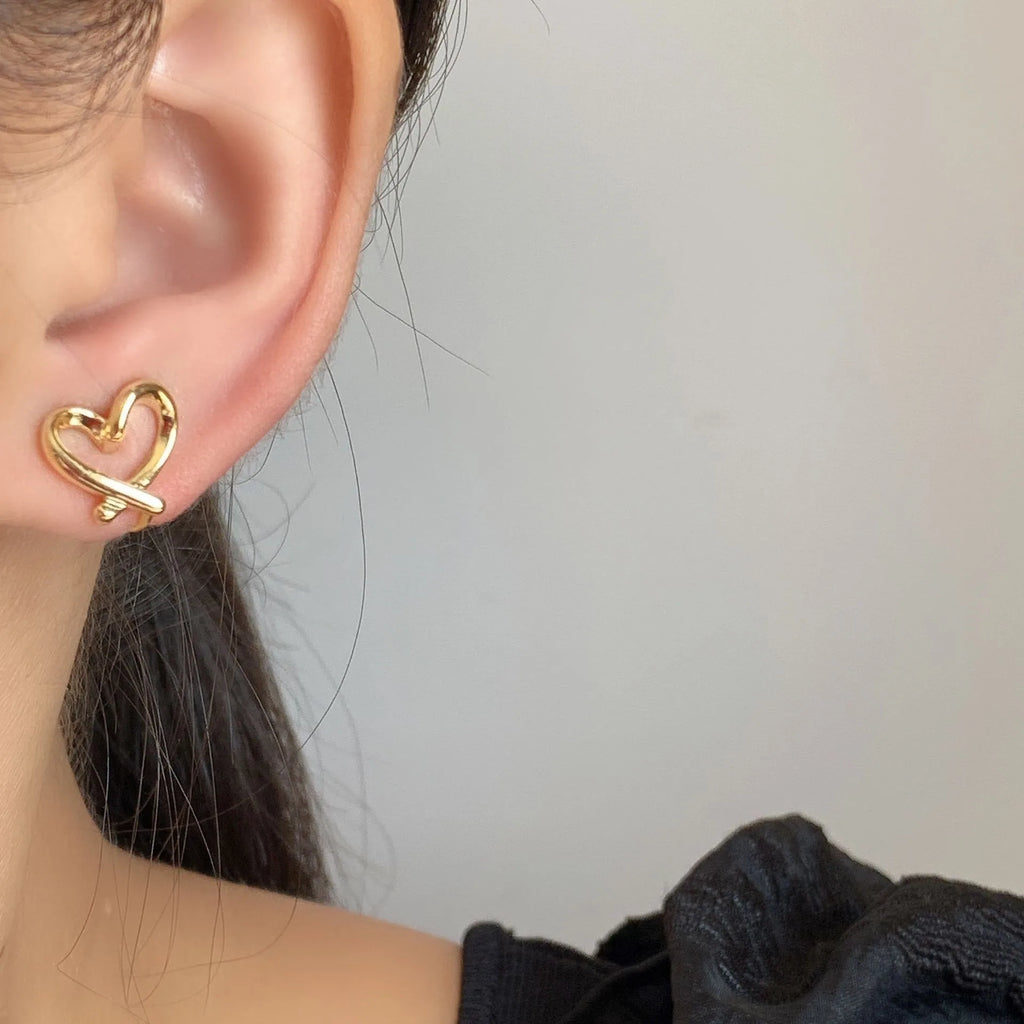 Elegant Rose Gold Alloy Open Heart Spiral Stud & Clip On No Piercing Minimalist Women's Earrings