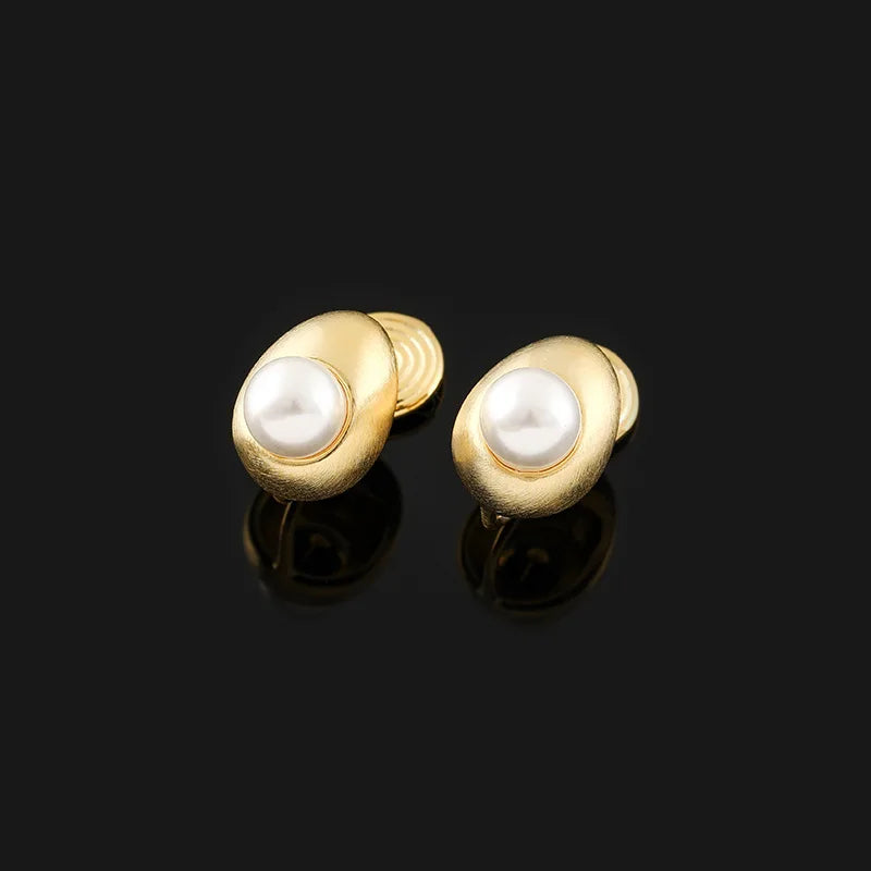 Elegant Luxury Brushed Gold Alloy Oval Teardrop Pearl Stud & Clip On No Piercing Women's Fashion Earrings