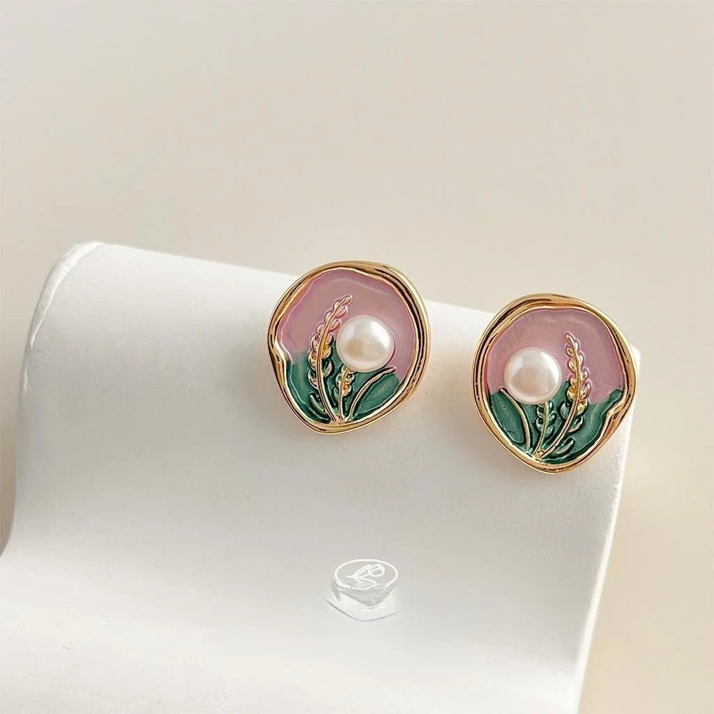 Sweet 14K Gold Plated Copper Freshwater Pearl Tulip Freesia Wheat Flower Stud Earrings