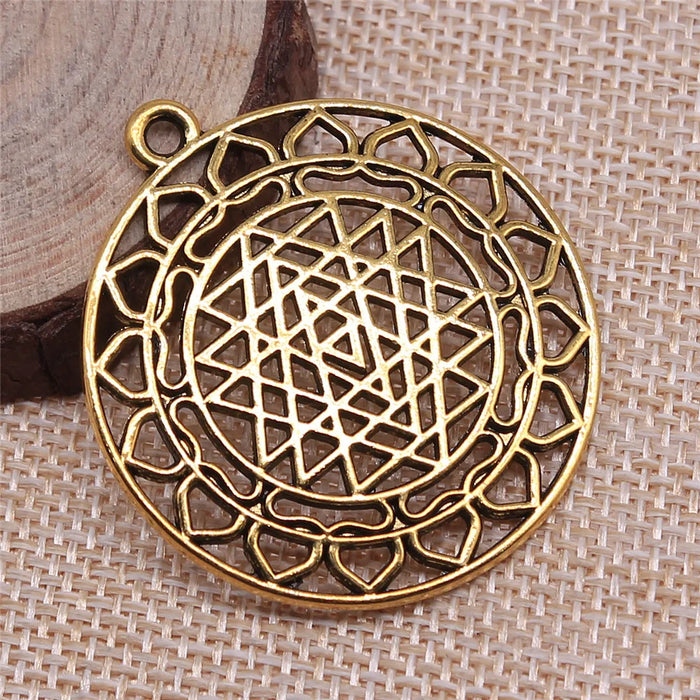 44x40mm 8g Multicolor Zinc Alloy Sri Yantra Charm Pendant for DIY Bracelet Necklace Making