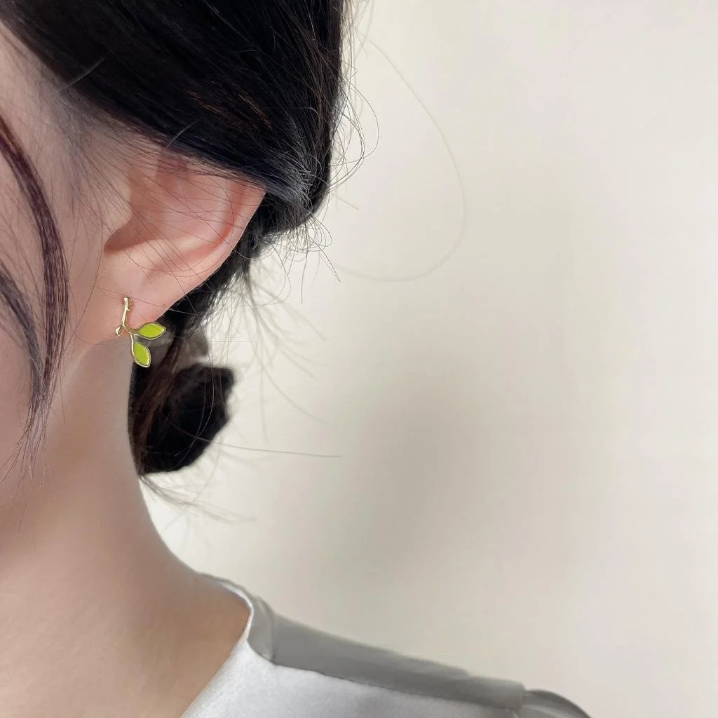Fresh Green Mini Leaf Enamel Copper Stud Earrings Simple Branch Design Jewelry For Women