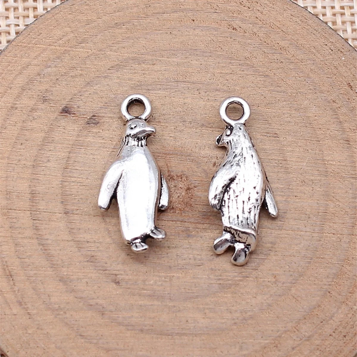 23x10mm 1.6g Antique Silver Zinc Alloy Penguin Charm Pendant for DIY Necklace Bracelet Jewelry Making