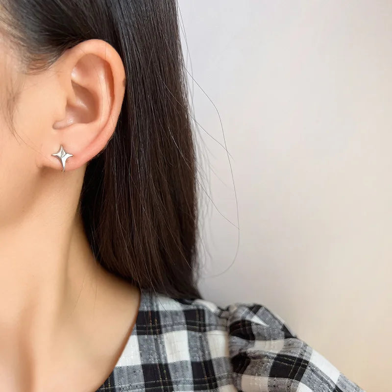 Elegant Minimalist Glossy Alloy Starburst Spiral Stud & Clip On No Piercing Fashion Earrings