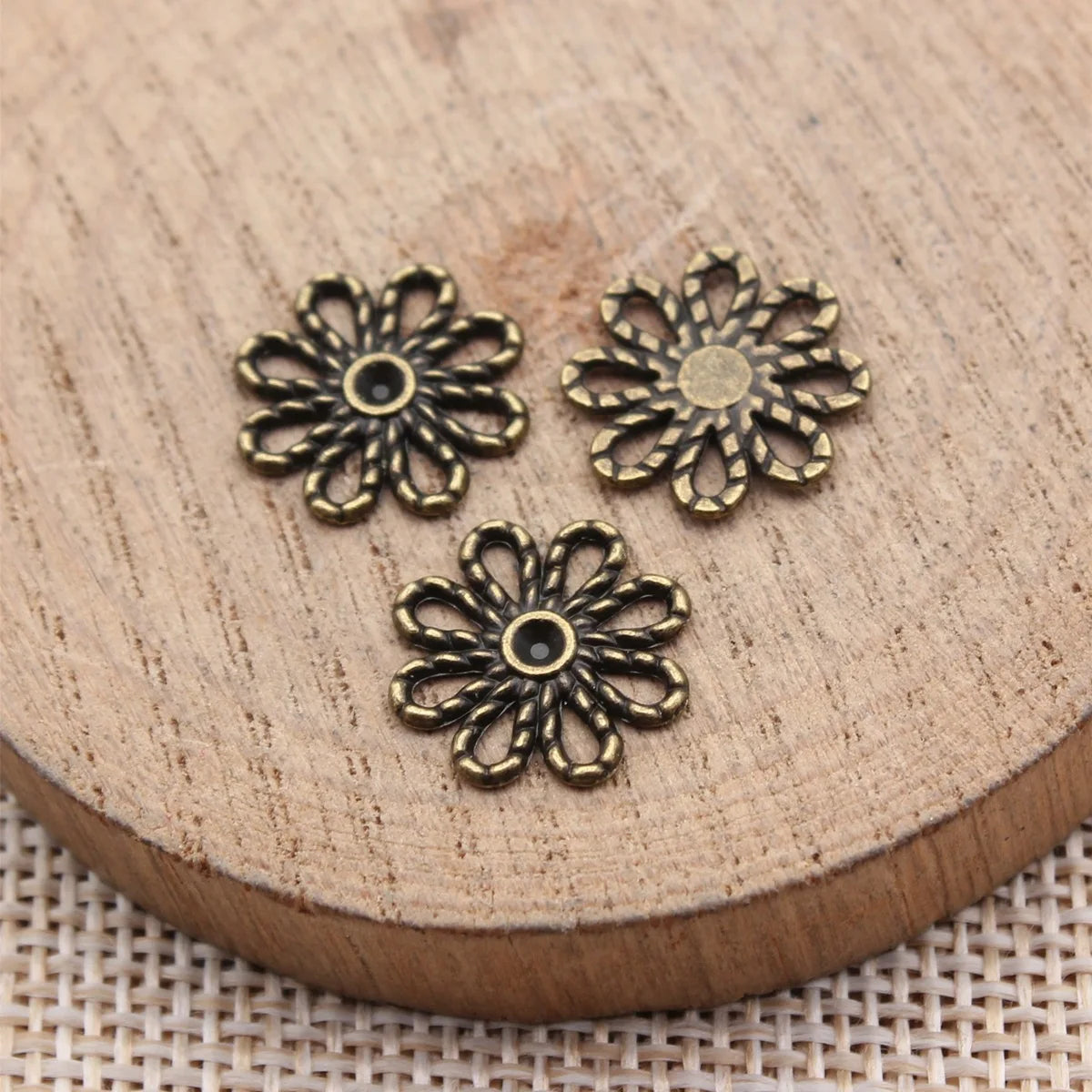 13x13mm 0.51g Multicolor Zinc Alloy Flower Filigree Charm Pendant for DIY Earrings Bracelet Jewelry