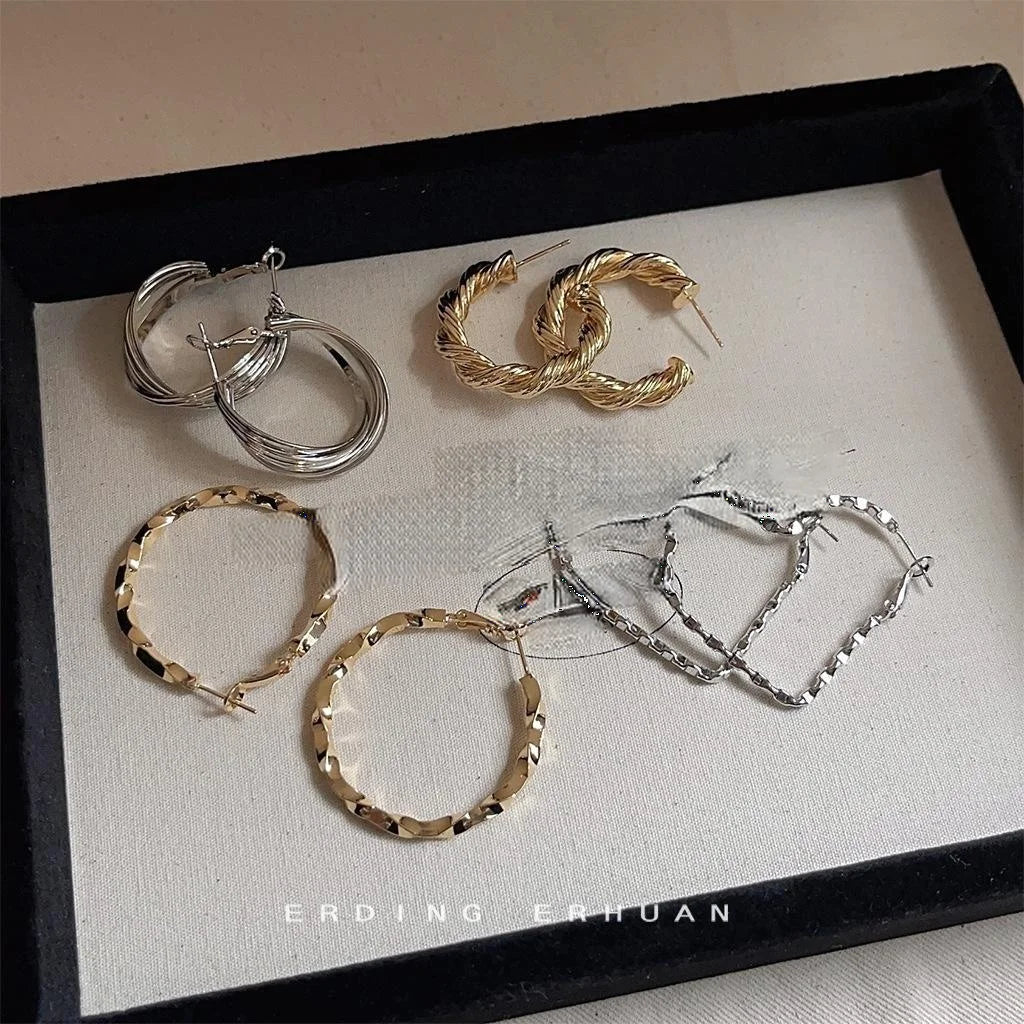Premium Silver Plated Copper Heart Hoop Line Geometric Stud Earrings For Women