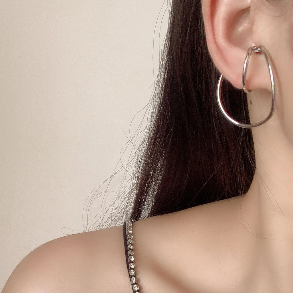 Elegant Alloy Horseshoe Hoop Ear Cuff Stud & Clip On No Piercing Statement Ear Bone Earrings