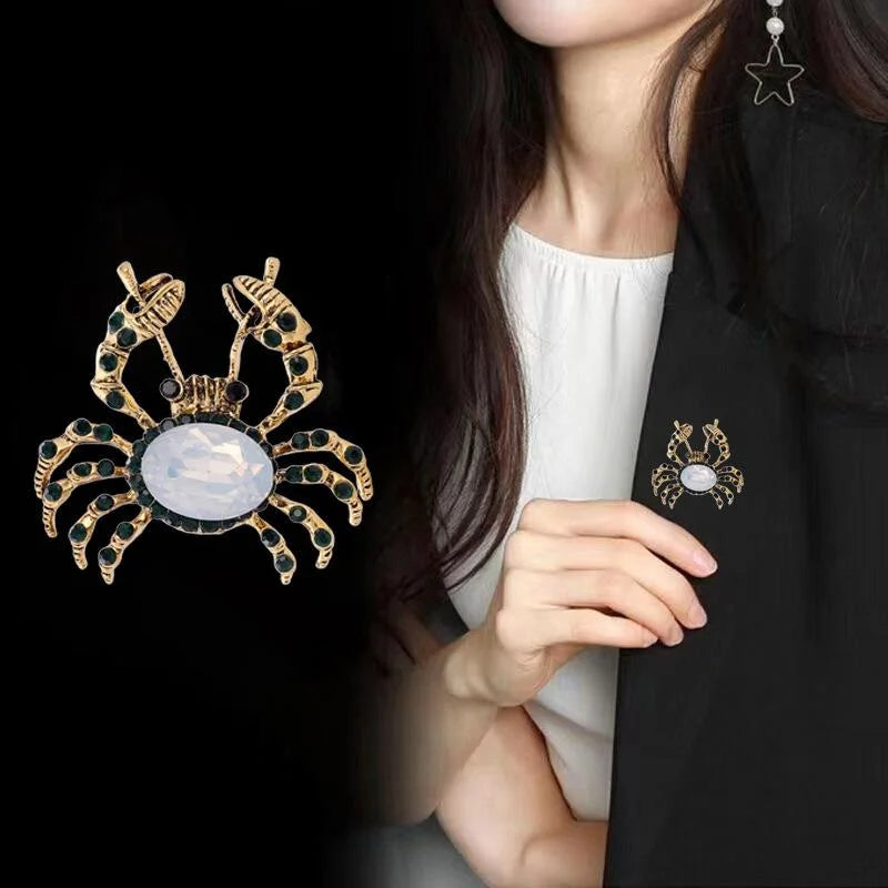 Cute Gold Alloy Crab Brooch With Green Rhinestones, Elegant Ocean Lapel Pin Suit Accessory Gift