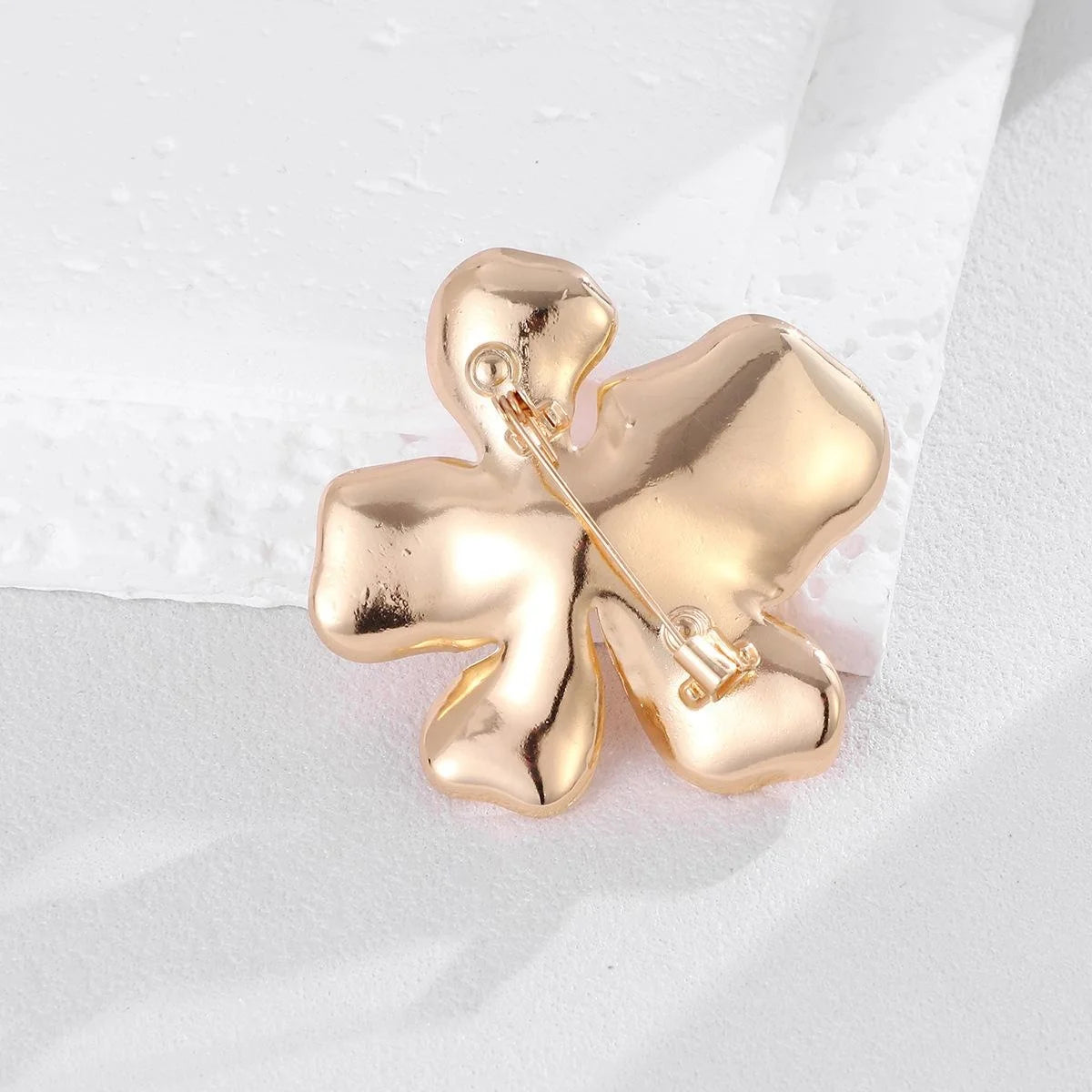 Elegant Silver Alloy Flower Brooch With Rhinestone Accents And Pearl Center, Women's Lapel Pin Corsage Gift