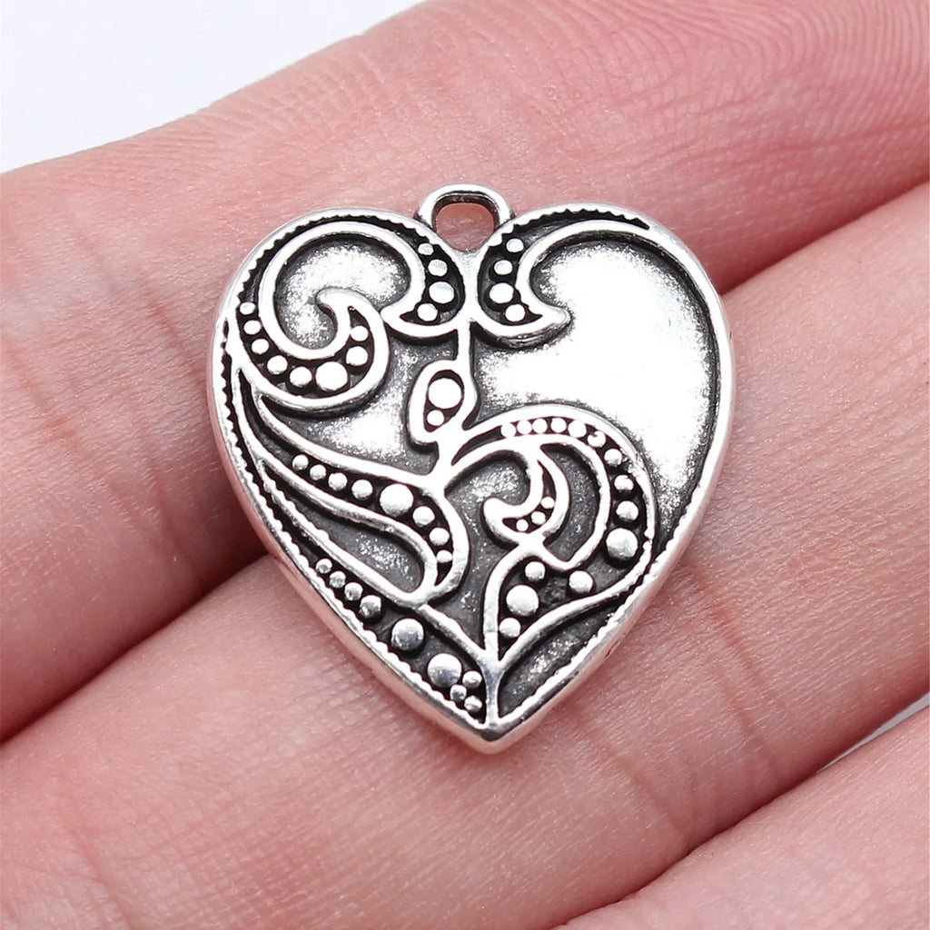 23x20mm 3.4g Antique Silver Zinc Alloy Gothic Heart Charm Pendant for DIY Necklace Bracelet Making