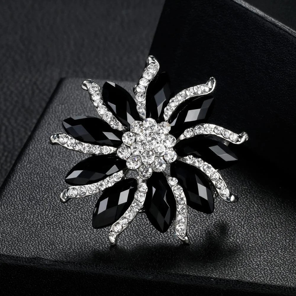 Elegant Black Resin Flower Brooch With Rhinestone Alloy Petals, Luxury Lapel Pin Corsage Suit Accessory
