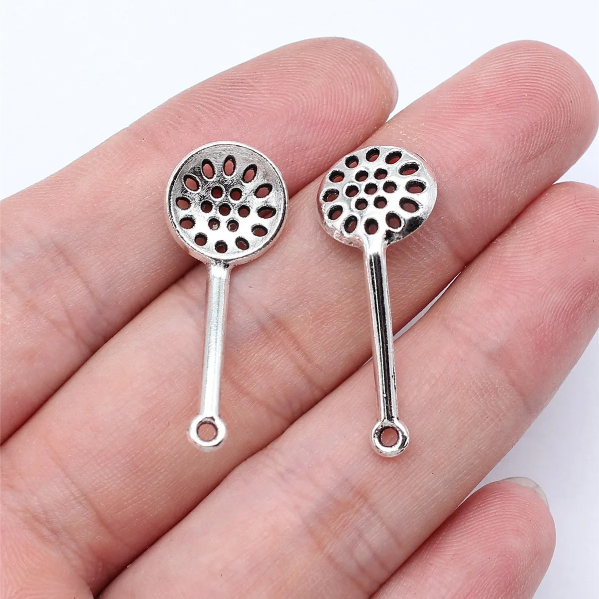 12x31mm 1.4g Antique Silver Zinc Alloy Skimmer Spoon Charm Pendant for DIY Necklace Bracelet Making