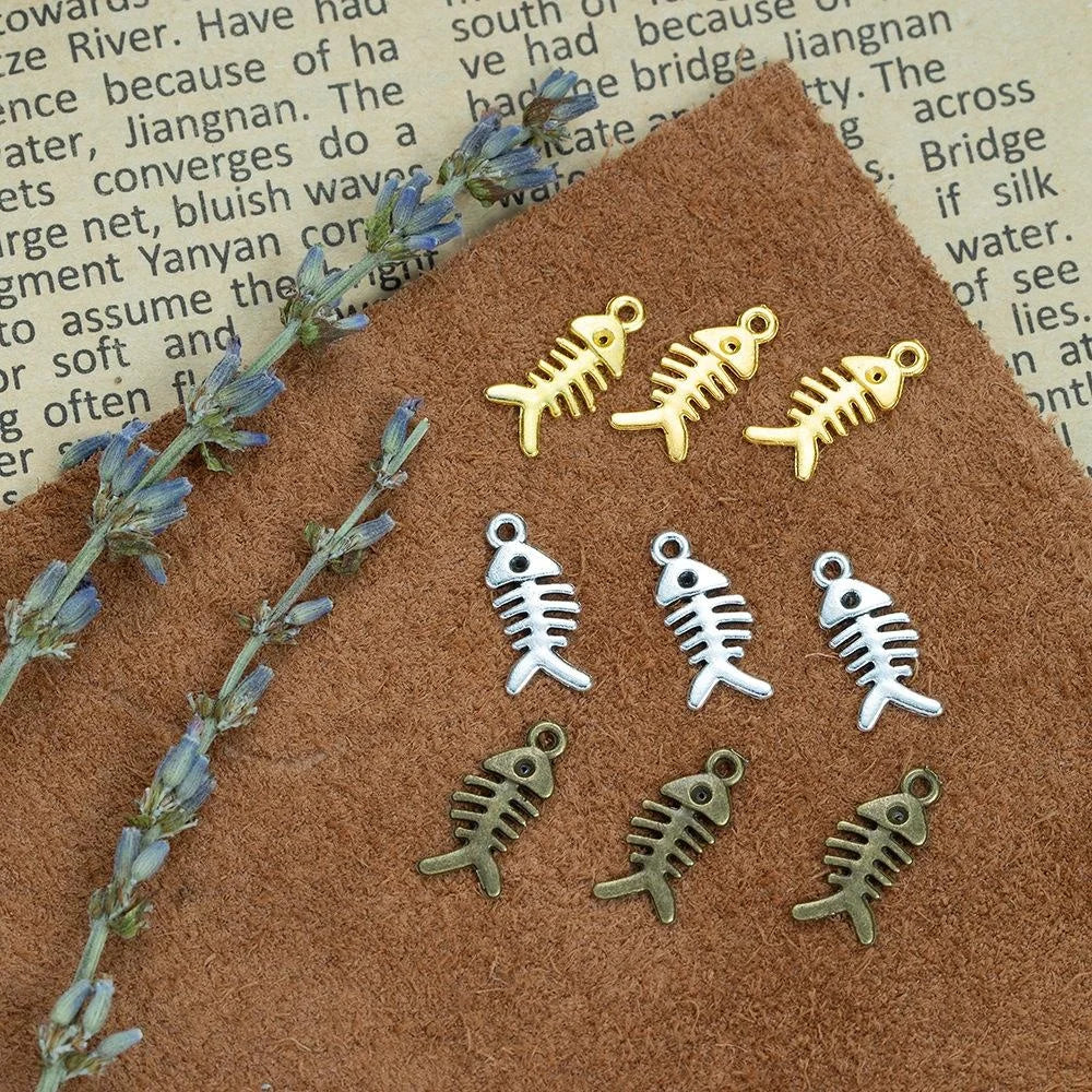 17x8MM Zinc Alloy Goldfish Charm Pendant for DIY Necklace Bracelet Jewelry Making