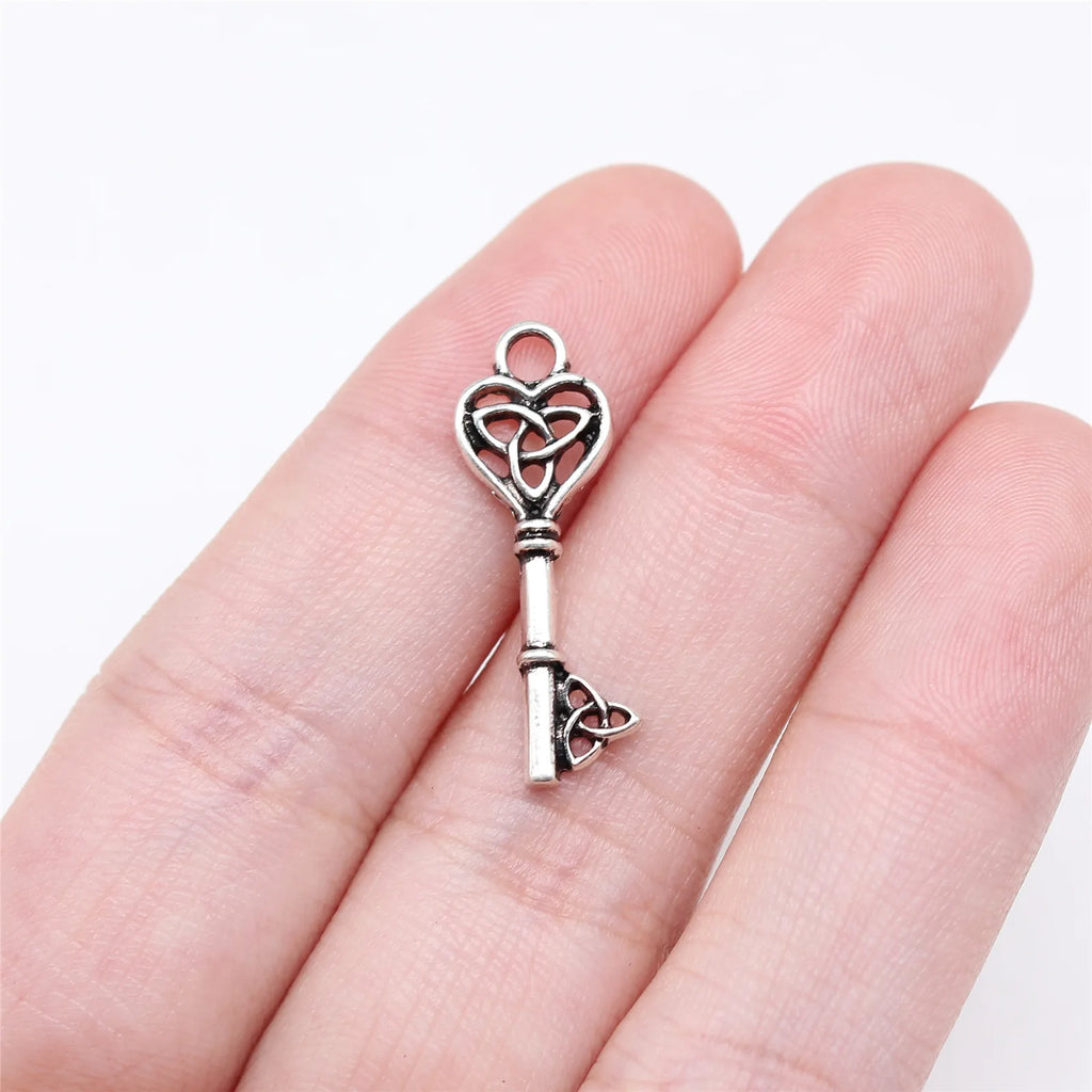 24x8mm 0.67g Antique Silver Zinc Alloy Celtic Knot Key Charm Pendant for DIY Necklace Jewelry