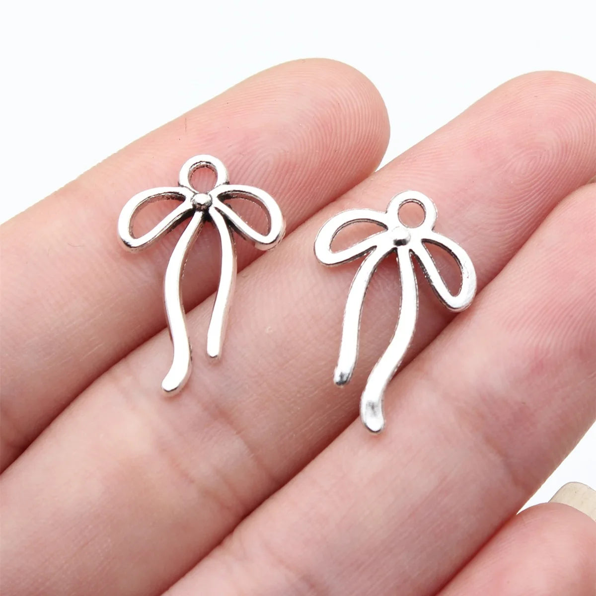 21x14mm 0.69g Antique Silver Zinc Alloy Bow Butterfly Charm Pendant for Bracelet Necklace DIY Jewelry Making