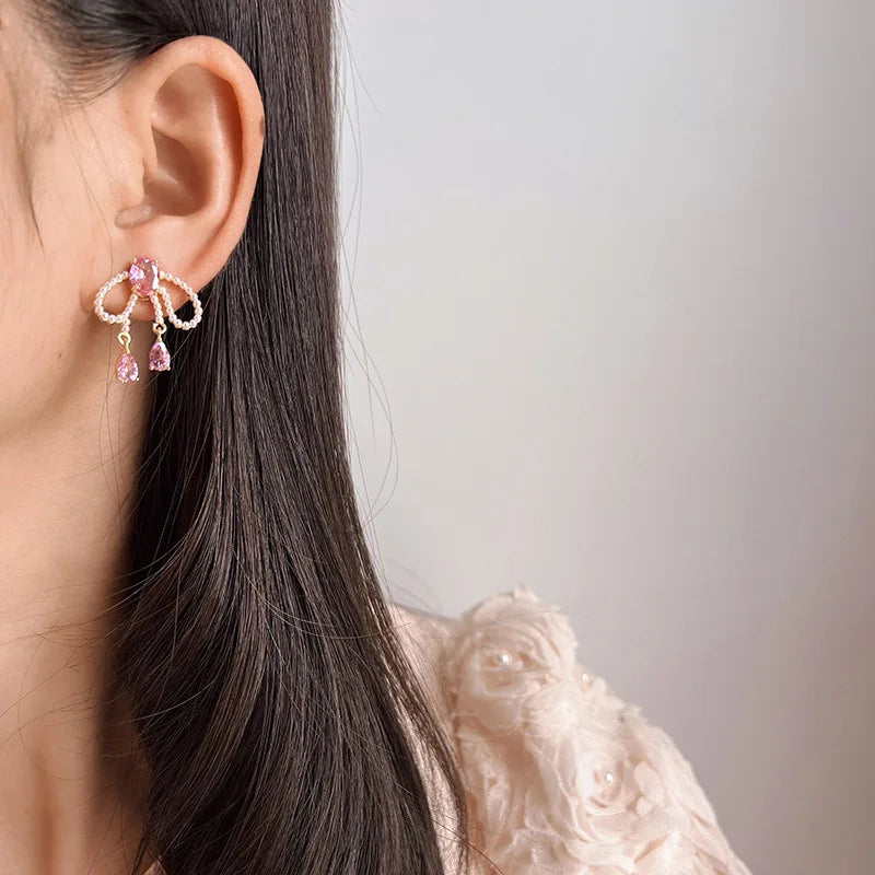 Elegant Pink Zircon And Faux Pearl Bow Tassel Alloy Stud & Clip On No Piercing Bridal Party Earrings