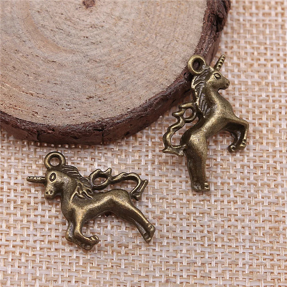 24x21mm 3.1g Zinc Alloy Unicorn Charm Pendant for DIY Necklace Bracelet Earring Jewelry Making
