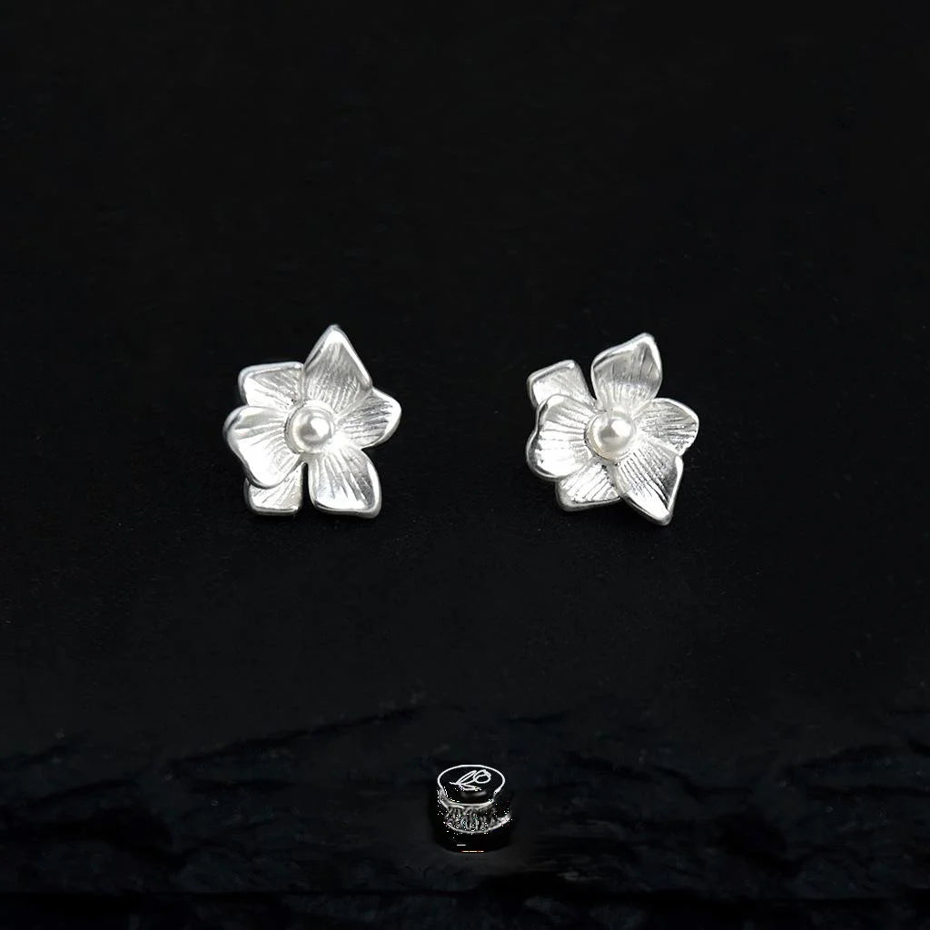 Simple Peach Blossom Copper Stud Earrings Elegant Floral Minimalist Jewelry