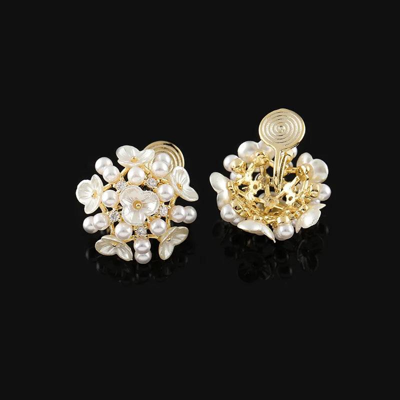 Vintage Pearl Flower Cluster Alloy Rhinestone Stud & Clip On No Piercing Luxury Statement Earrings